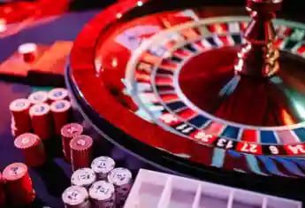 Roulette wheel on SA Gaming live table